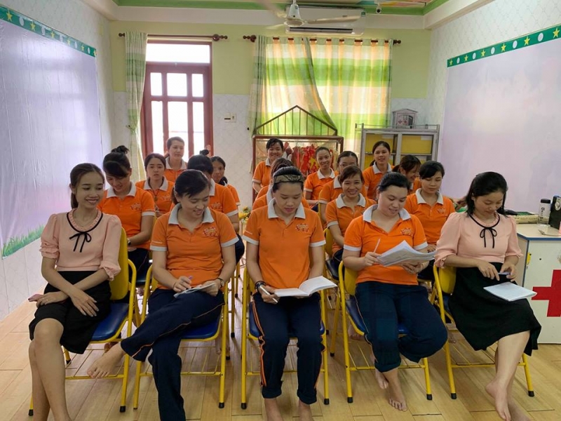 hop hoi dong su pham nha truong