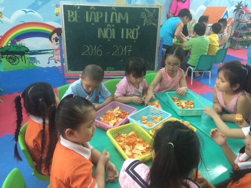 be lam noi tro va tham gia tiec buffet cuoi nam 
