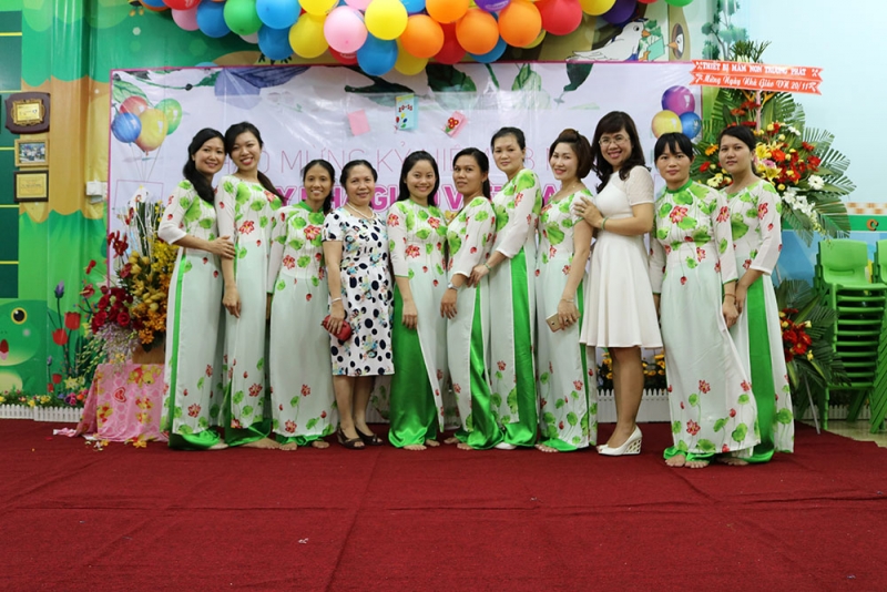 mung ngay nha giao viet nam 20 11 2015