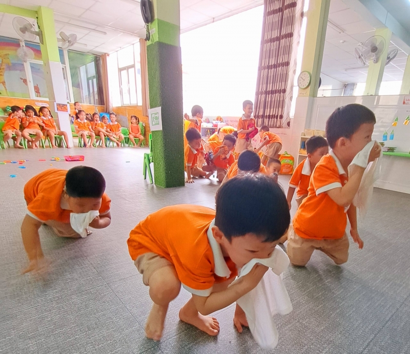tap huan ky nang thoat hiem khi co su co chay   la 2