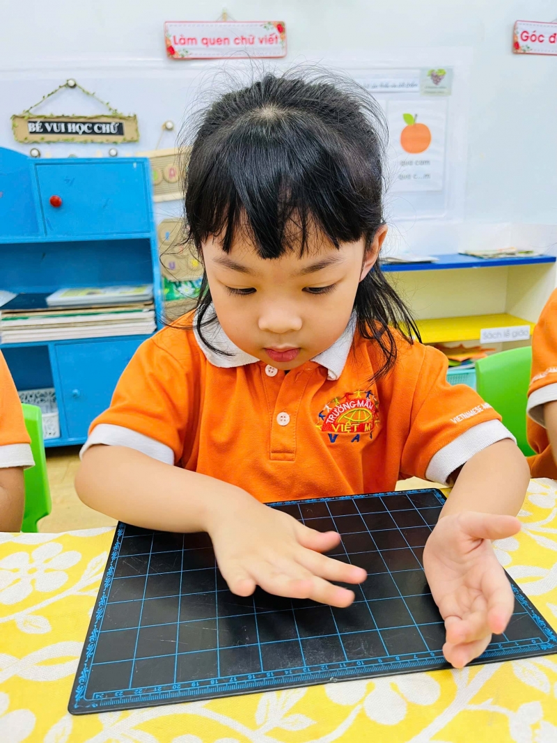 t   o h  nh ch   b   ch tu   c t         t s  t   l   4